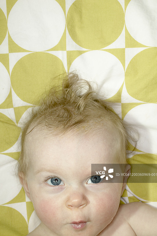 女婴(4-6个月)肖像，特写图片素材