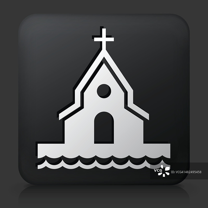 黑色方形按钮与教堂在海滩上图片素材