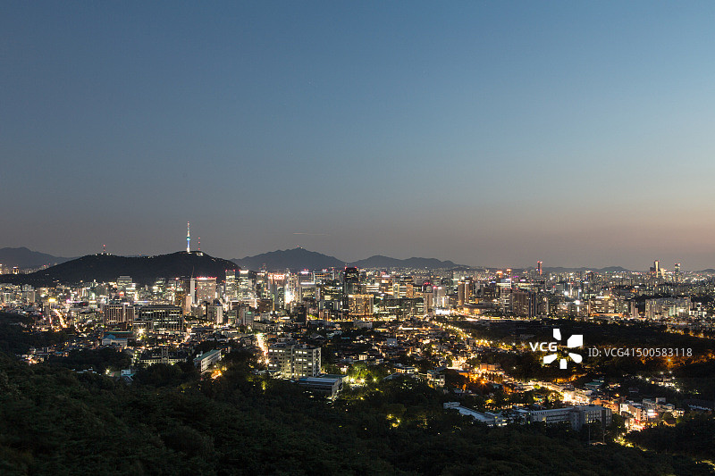 首尔夜景的鸟瞰图图片素材
