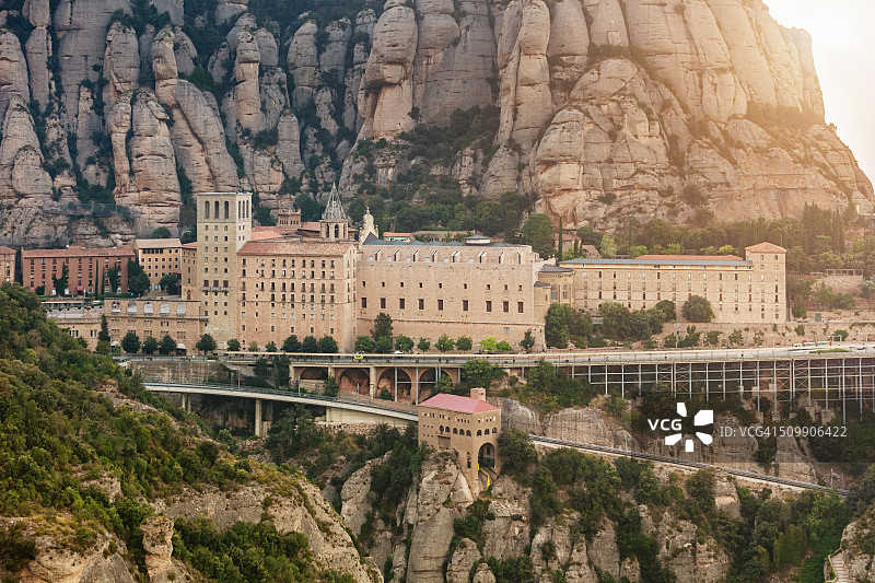 西班牙巴塞罗那，加泰罗尼亚，蒙特塞拉特修道院图片素材