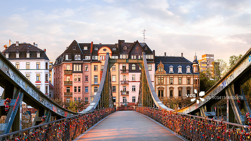 Eiserner Steg(铁桥)，法兰克福，黑森，德国图片素材