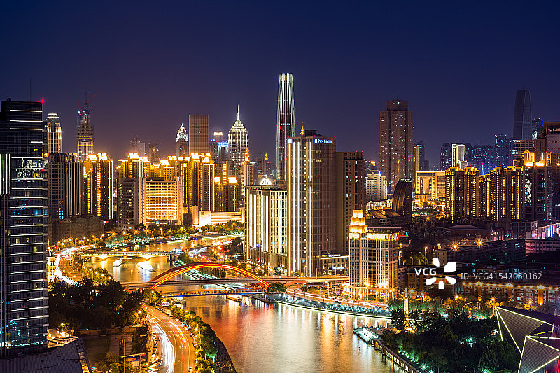 夜晚的天津城市天际线图片素材