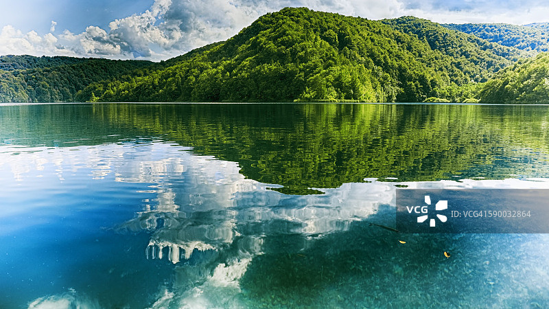 克罗地亚Plitvice国家公园的Kozjak湖图片素材