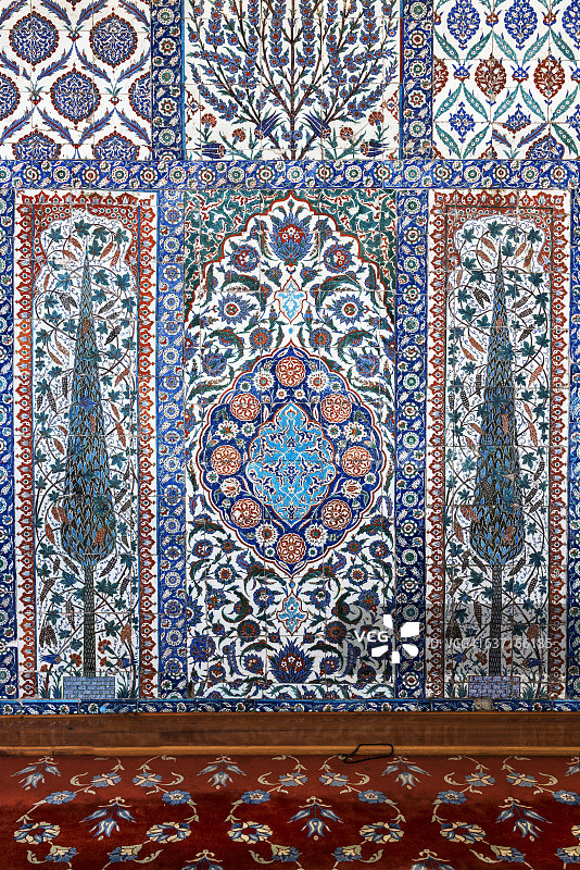 伊兹尼克瓷砖在蓝色清真寺，伊斯坦布尔图片素材