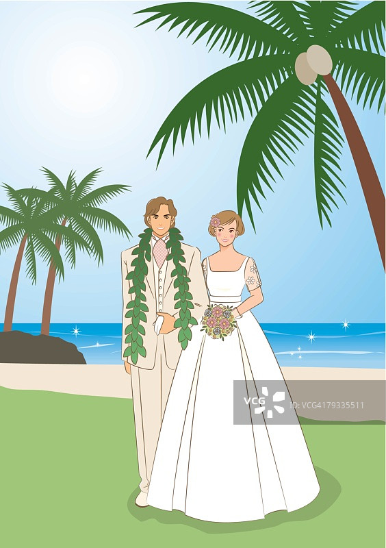 新婚夫妇肩并肩站在海滩上，新娘手捧婚礼花束，正面图片素材