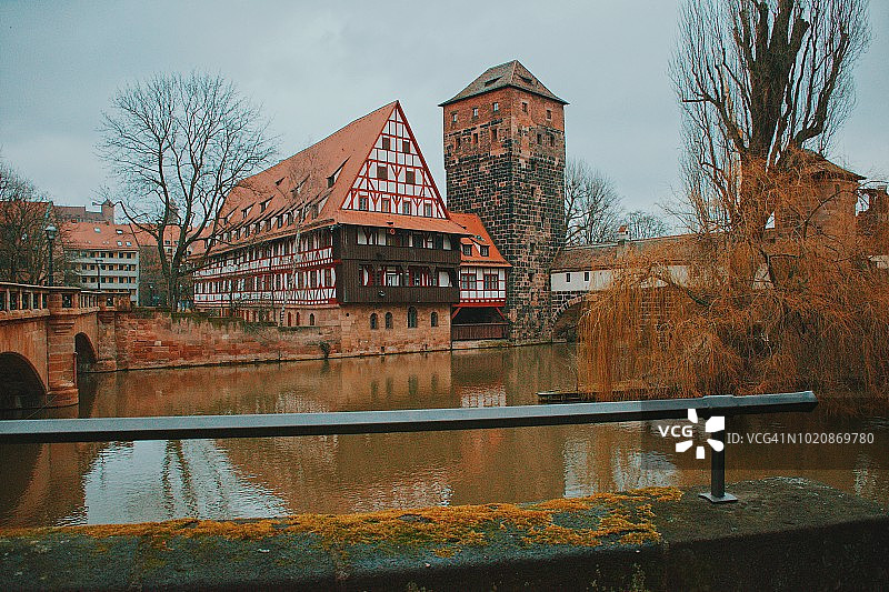 风景的历史建筑佩格尼茨河畔纽伦堡市，巴伐利亚，弗兰科尼亚，德国，欧洲图片素材