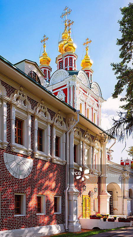 俄罗斯莫斯科新圣母修道院的变容教堂图片素材