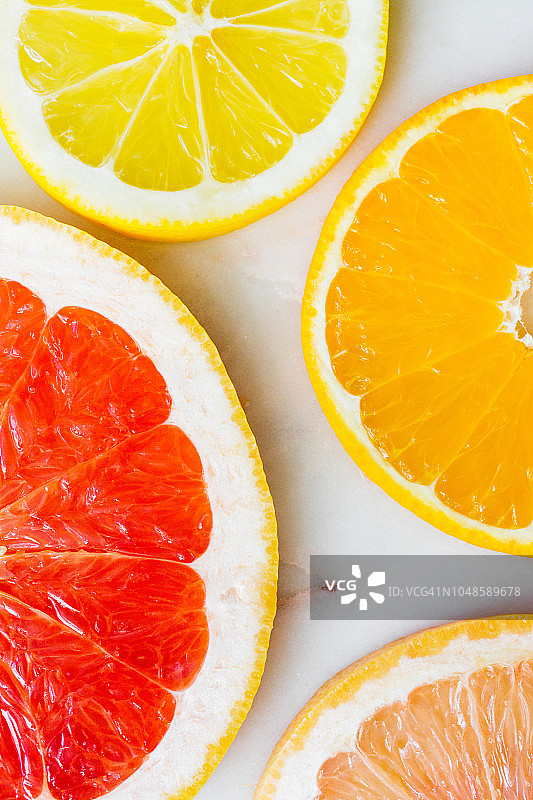 红葡萄柚，橙子，柠檬，粉红葡萄柚，柑橘类水果，柑橘类水果，健康饮食，维生素c，健康生活方式，新鲜，有机水果图片素材