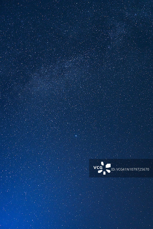 星星-空间，全帧拍摄的天空在晚上图片素材