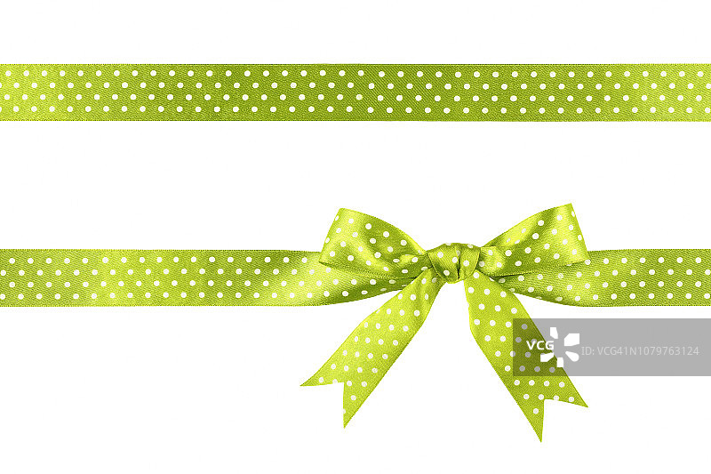 绿色丝带蝴蝶结孤立在白色背景上图片素材