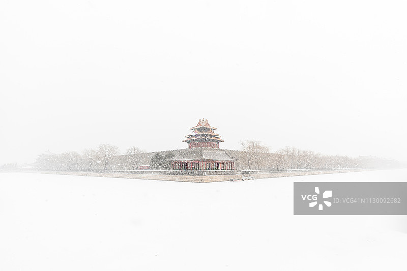 北京紫禁城角楼在雪中图片素材