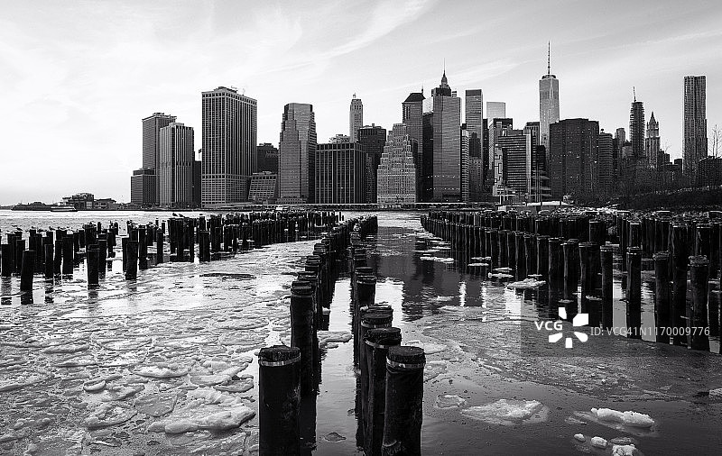 黑与白，木桩，下曼哈顿，纽约，美国纽约图片素材