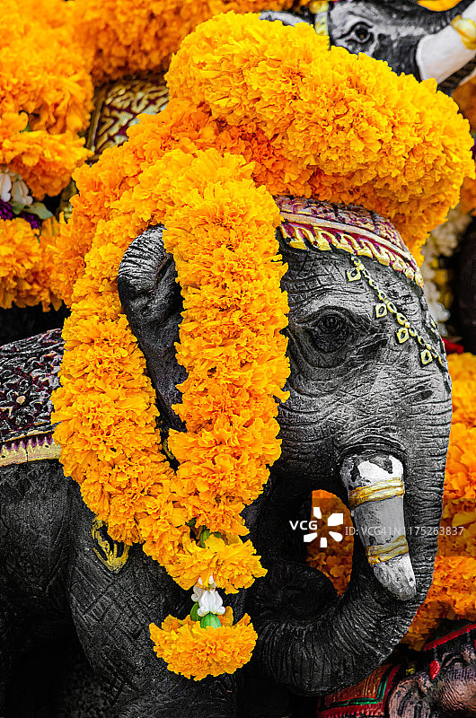 泰国的东南亚大象雕像图片素材