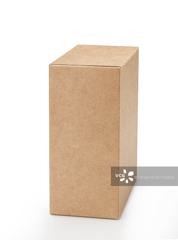 棕色盒子在白色背景和剪切路径图片素材