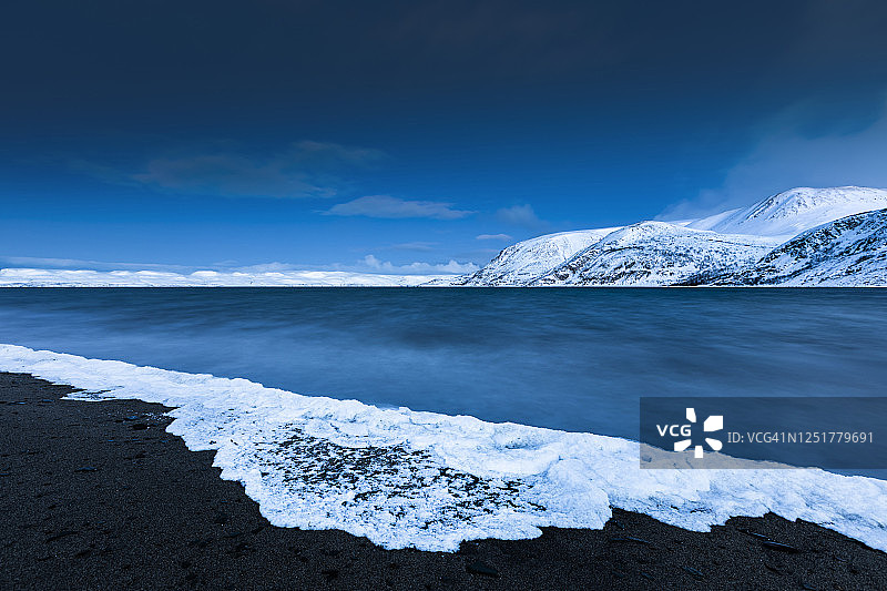 Frozen foam, Tanafjorden, suoi缠着…塔纳，挪威图片素材