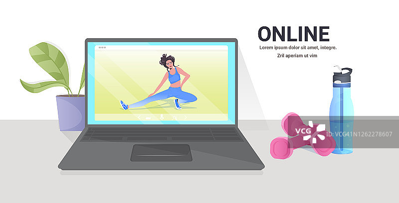 女人在笔记本电脑屏幕上做瑜伽健身练习，在线培训健康的生活方式理念图片素材