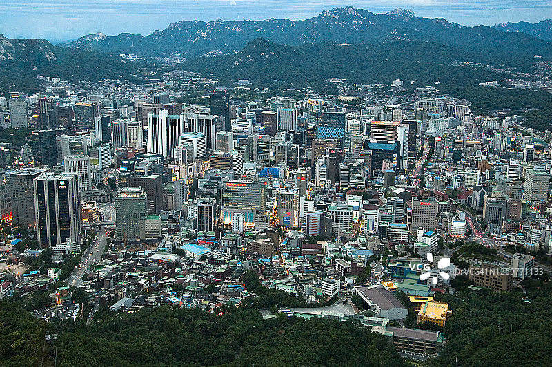 韩国首尔的城市扩张图片素材