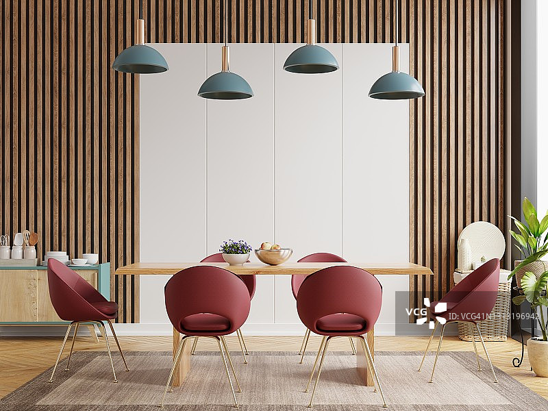 现代餐厅室内设计白色墙壁模型与扶手椅和配件在房间。图片素材