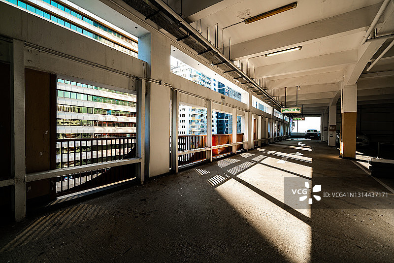 香港中环城市地下停车场图片素材