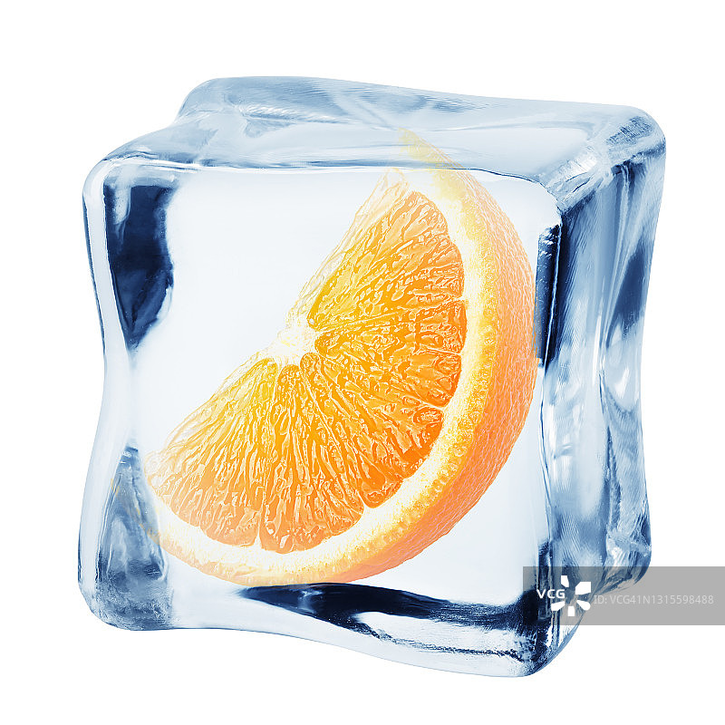 橙色的冰块，孤立的白色背景，裁剪路径，全景深图片素材