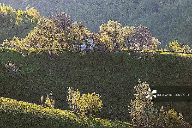 偏远的罗马尼亚乡村山区景观图片素材