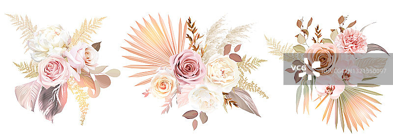 时髦的干棕榈叶，浅粉色和锈玫瑰，苍白的protea，白色毛茛图片素材