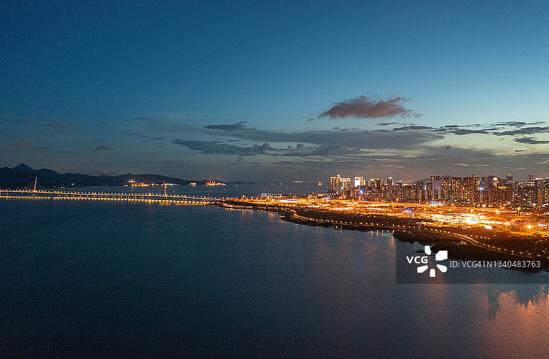 深圳城市天际线夜景图片素材
