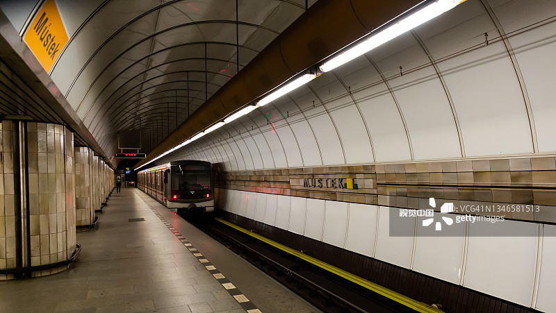 布拉格地铁musstek站内部图片素材