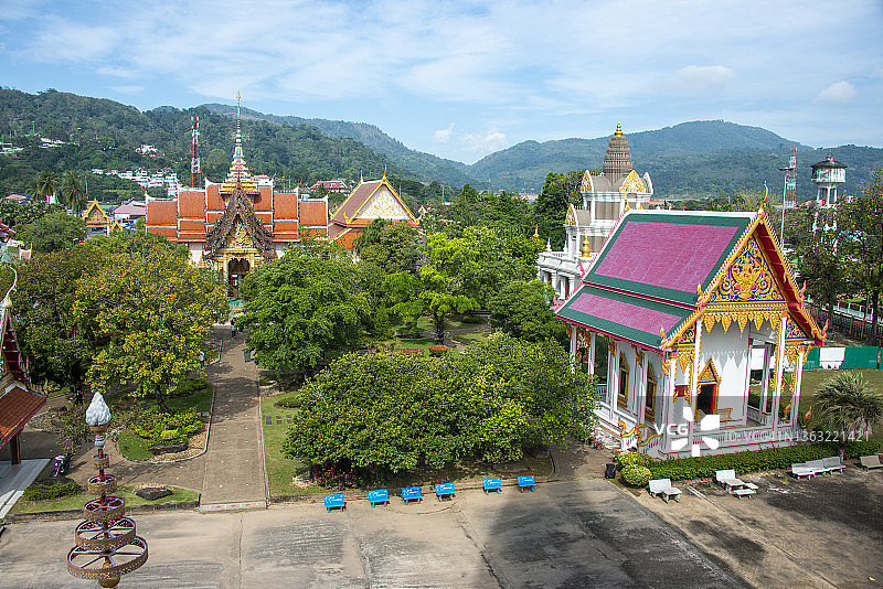 泰国普吉岛的查隆寺图片素材