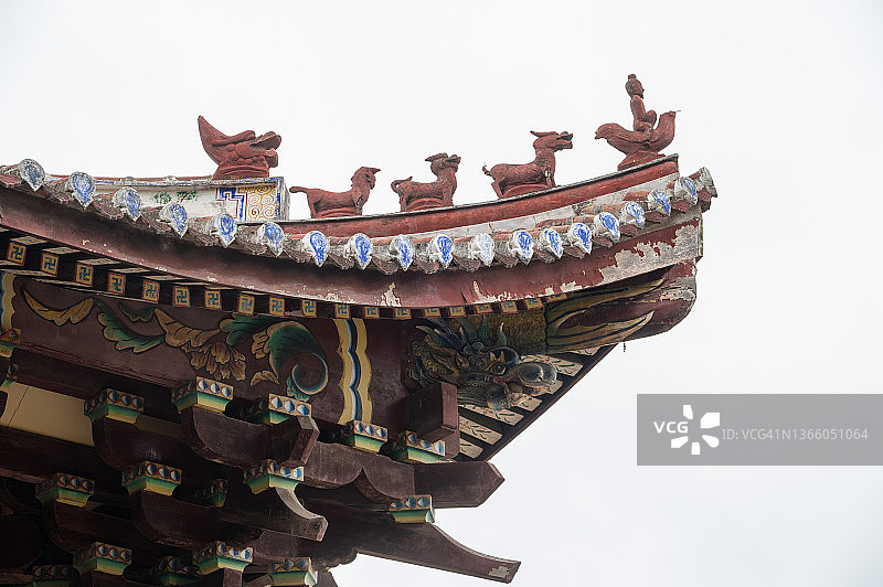 中国传统寺庙的屋顶和屋檐图片素材
