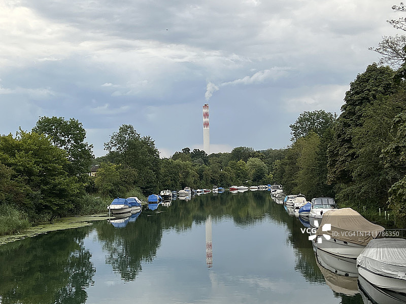 夏天的尼道运河，瑞士图片素材