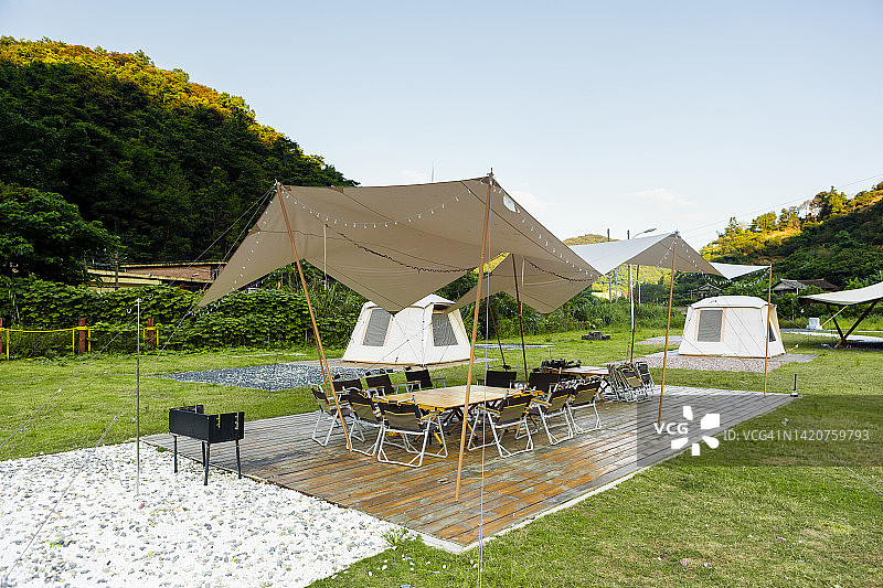 露营，帐篷，野餐，山谷图片素材