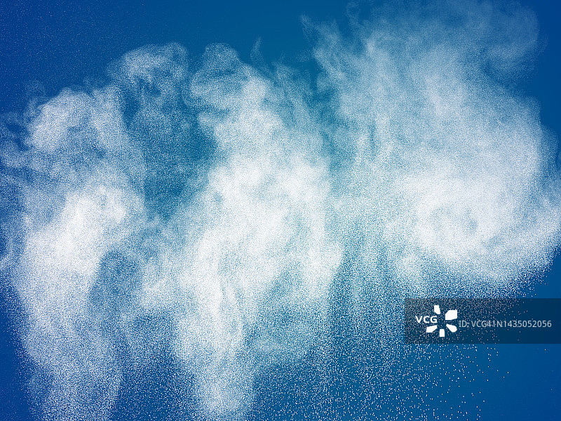 蓝色背景下爆炸产生的白色烟雾和尘埃颗粒云。图片素材