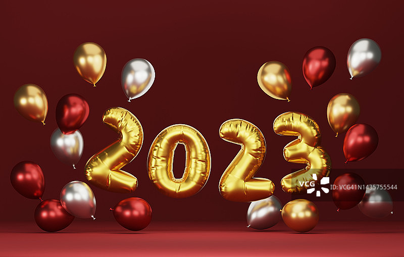 金色，红色，银色气球数字2023金箔在红色背景。图片素材