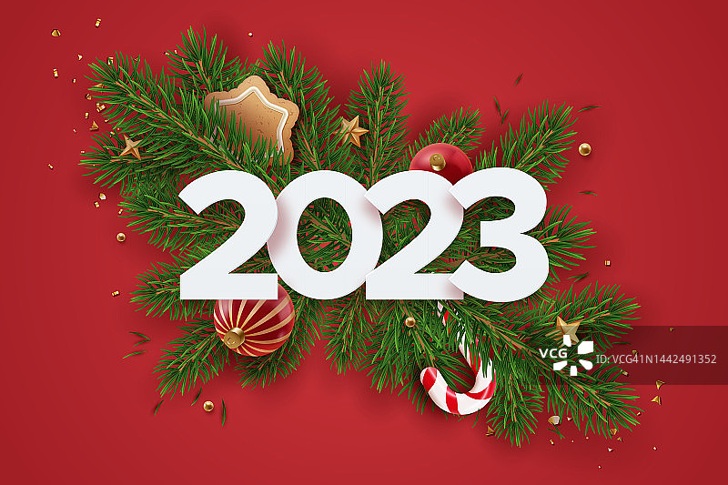 2023年新年快乐横幅，有糖果，冷杉早午餐和圣诞元素。节日红色背景与现实的装饰图片素材