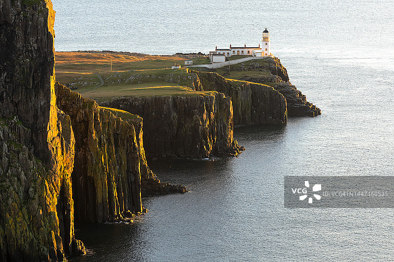 苏格兰鸟瞰图:斯凯岛-奈斯特角悬崖图片素材