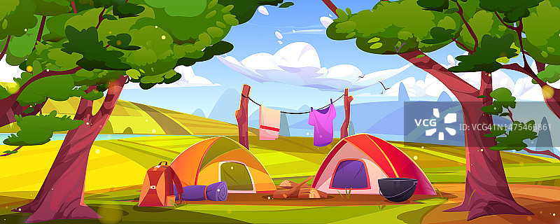 夏日露营场景，帐篷，山丘和森林图片素材