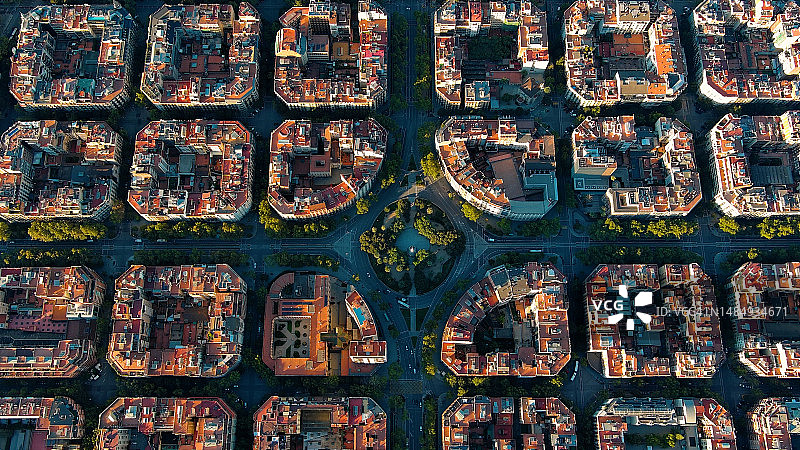 Aerial view of Barcelona city skyline, Eixample residential district. Catalonia, Spain. Plaça de Tetuan图片素材