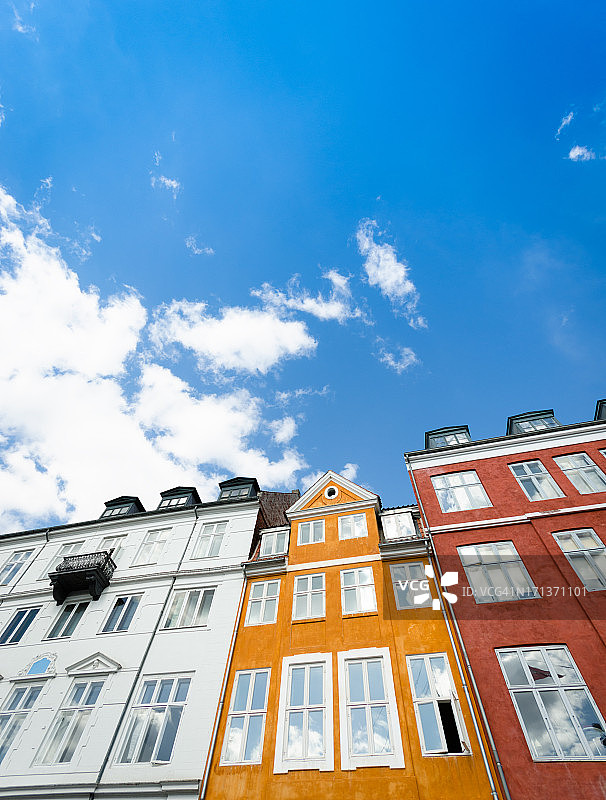 尼哈芬在哥本哈根的彩色房子正面图片素材