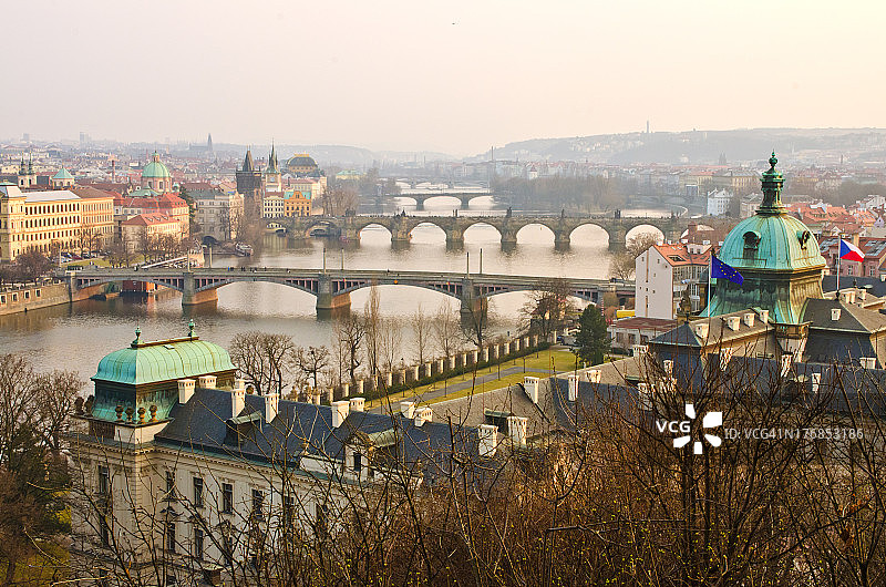 日落布拉格桥，波西米亚，捷克共和国图片素材