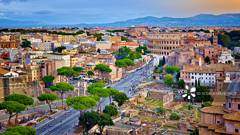 罗马竞技场和罗马城图片素材