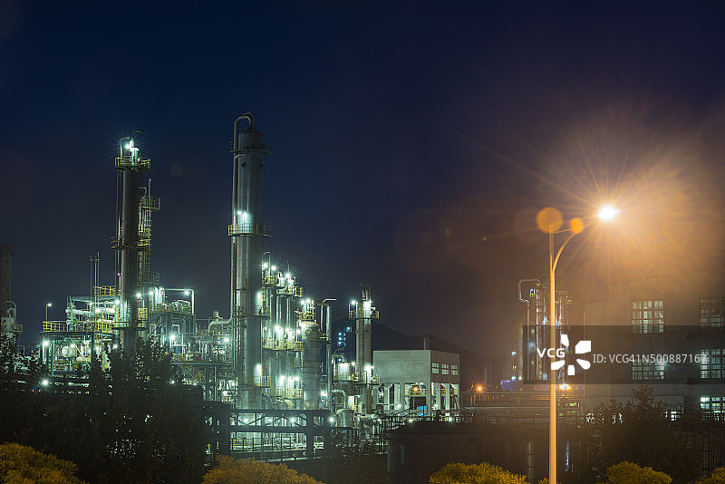 炼油厂的夜晚图片素材