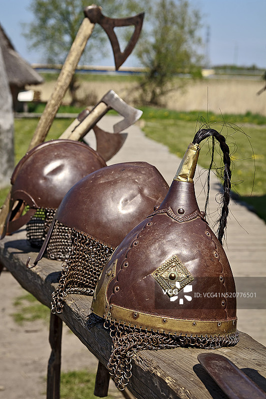 中世纪斯拉夫战士头盔图片素材