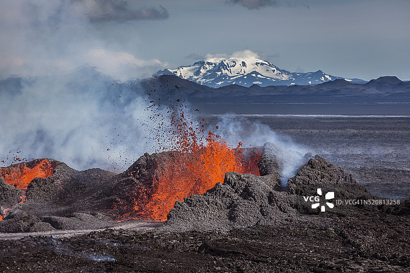 冰岛Bardarbunga火山附近的Holuhraun裂缝喷发图片素材