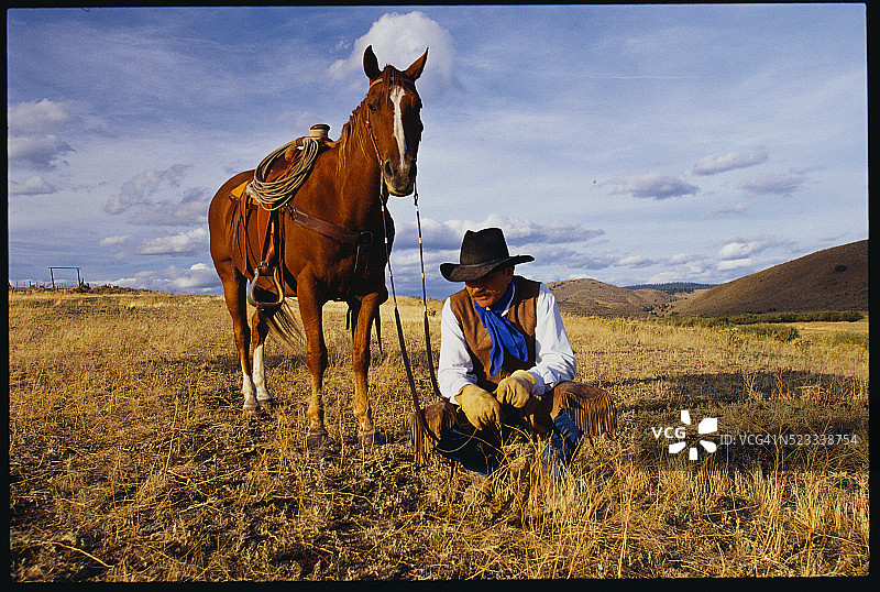牛仔和他的马图片素材