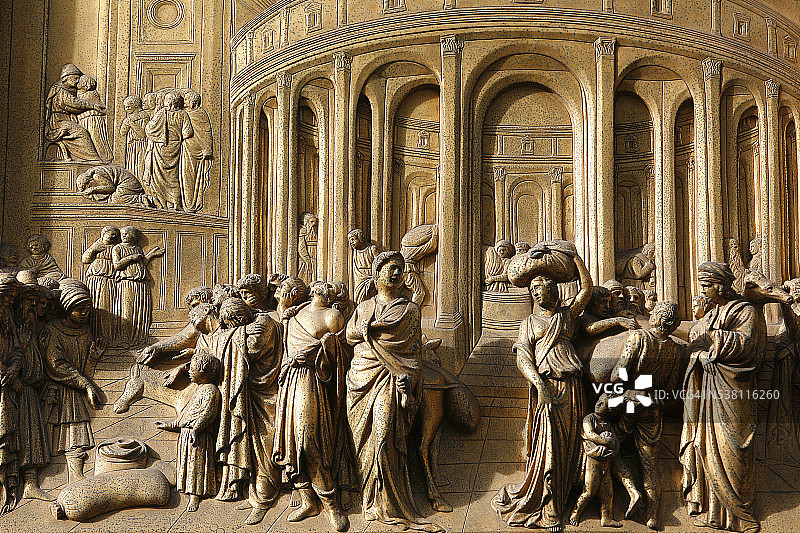 洛伦佐·吉贝尔蒂《从天堂之门卖给商人的约瑟夫》的细节图片素材