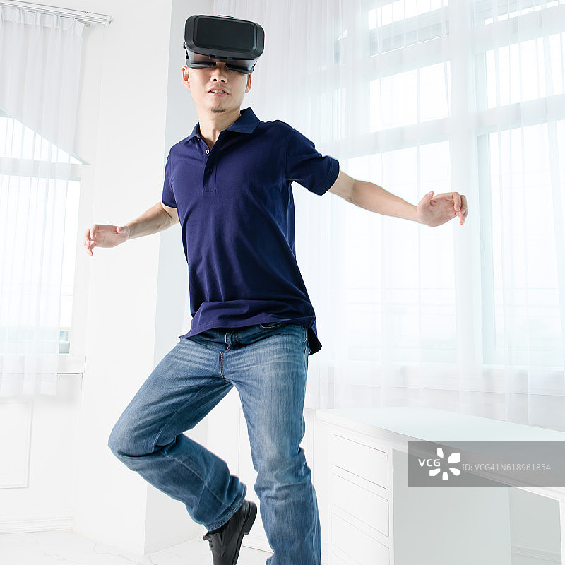 商人用VR跳跃图片素材