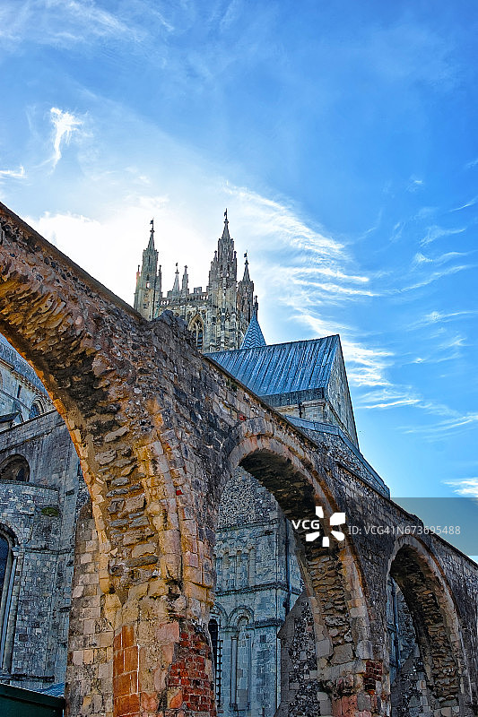 英国肯特郡坎特伯雷的坎特伯雷大教堂拱门图片素材