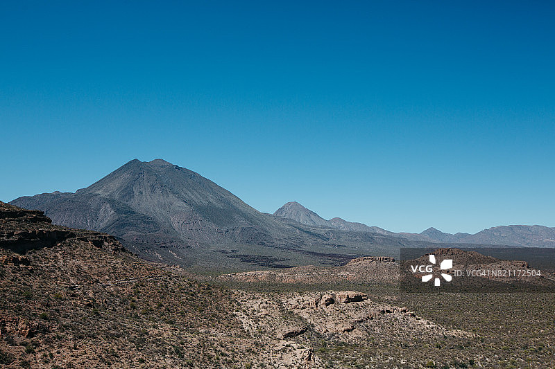 火山的三个处女图片素材