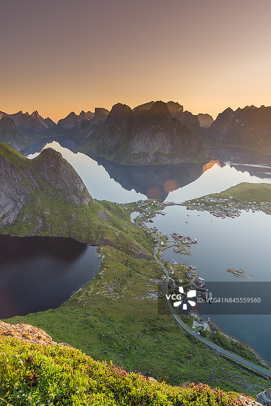 挪威罗浮敦群岛全景，日落美景图片素材